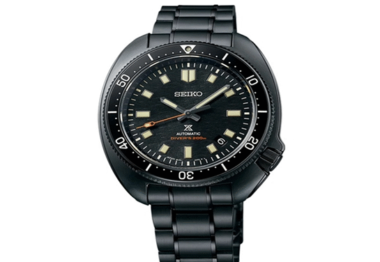 Timeless Elegance Around Your Wrist: Things to Consider Before Purchasing Black Metal Strap Watches